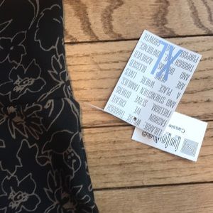 LuLaRoe Skirts - BNWT Lularoe Floral Cassie Skirt LuLaRoe Skirts - BNWT Lularoe Floral Cassie Skirt